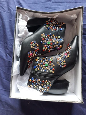 £35 • Buy Jeffrey Campbellstudded Boots Size 6/6½