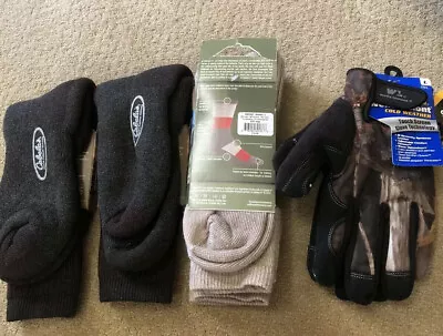 🎁Lot New Mens Cabela’s Socks & Camo Gloves With Touch Screen Technology • $34.98