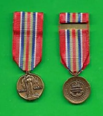 US MERCHANT MARINE WWII VICTORY MEDAL Miniature • $8.99