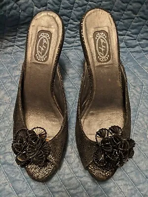 $49.95 • Buy Salpy Lily Black Leather Handmade Shoes Embellishment  Size 9