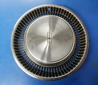 *ONE* Vintage 1971 Oldsmobile 88 98 Jetstar 15  Hubcap Wheel Cover USED. #4023 • $29.99