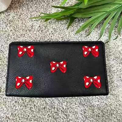 Minnie Mouse Bow Wallet • $20