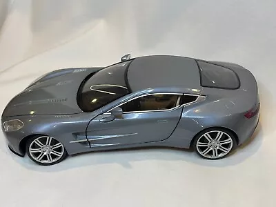 1:18 Scale Mondo Motors ASTON MARTIN ONE 77 See Description Blue Silver Metallic • $169