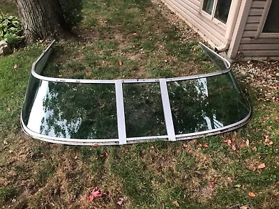 $699.99 • Buy  Curved Glass Windshield Complete Off Of A 32’ Chaparral Lasar