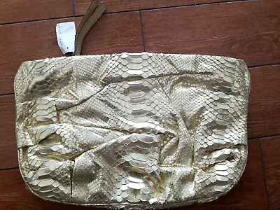 ZAGLIANI Women's Large Pale Gold Textured Crackled Zipper Close Clutch Bag YJ01 • $450