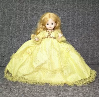 Vintage Madame Alexander 14  Sleeping Beauty Doll #1595 Yellow & Gold Dress • $17