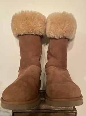 UGG Boots Women's Size 9 Classic Tall Suede Chestnut • $25