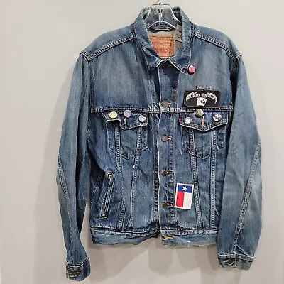 Vintage Levi's Strauss Sewn Patches Pins Metal Rock Biker Denim Jacket Mens M • $39.99