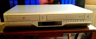 £65.99 • Buy Toshiba D-VR25 DVD/VHS Recorder COMBI * Copy VHS Tapes To DVD* + Remote + Scart