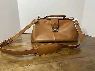 Vintage Leather Doctor’s Handbag Satchel Tan Crossbody • $60