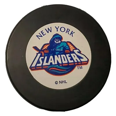 $34.99 • Buy New York Islanders Nhl Vintage Official Fisherman Logo Puck Vegum + Trench Mfg.