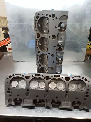 Pair SBC Chevy Cylinder Heads  1974-80  350  333882   1.94/1.5 • $575