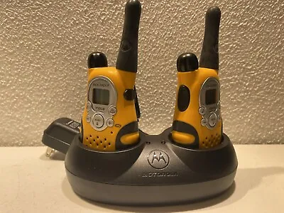 2 Motorola Talkabout T5950 2-Way Radio Walkie Talkies W/ Charging Station BIN I • $34.99