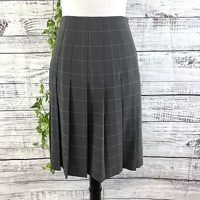 Larry Levine Skirt Size 4 Gray Plaid Pleated Knee A Line Preppy Modest Career • $19.97