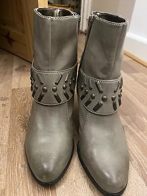 £5.99 • Buy Red Herring Distressed Ankle Boots Size 4