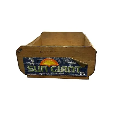 Vintage Wooden Fruit Crate Sun Giant Table Grapes California Box 17.5” X 14” X 6 • $17.41