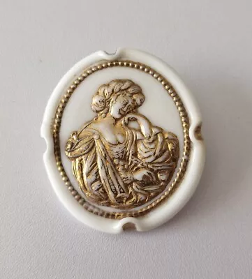 Vintage Porcelain Cameo Brooch • £9.99