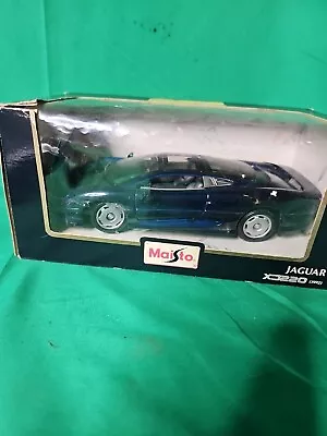 Jaguar XJ220 1/24 Scale Navy Blue Maisto (1992) • £39.99