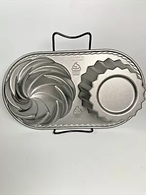 Nordic Ware Pro Cast Jumbo Cupcake Non-Stick Baking Pan Gray 6 Cups • $15