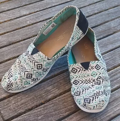 TOMS Classic Canvas Tribal  Alpargata Slip On Flats Black Turquoise White Size 8 • $14