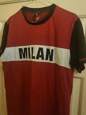 AC Milan T-Shirt Size Medium Centre Logo Red & Black Official Licenced Product  • £15.72