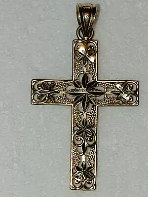 14 Kt. Yellow Gold Cross Michael Anthony Signed Filigree Diamond Cut W/ Flowers • $59