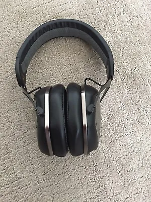 V-MODA Crossfade Wireless Headband Headphones - Black • $180