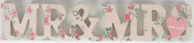 Sass & Belle - Mr & Mrs Wedding Sign Table Decoration - Floral Design - NEW  • £9.50