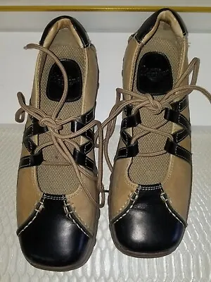  Dr Doc Martens Womens Shoes Size 7  Vintage • $40