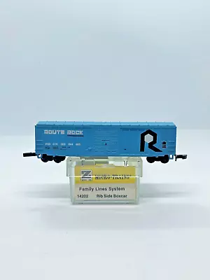 Z Scale Micro-Trains 14202 Family Lines System Rib Side Boxcar Original Box • $29.99