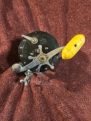 Vintage Penn No 66 Long Beach Deep Sea Casting Fishing Reel • $20