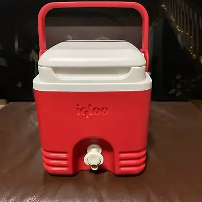 90s Vtg 1 Gallon Igloo Hot Cold Beverage  Square Cube Cooler Spigot Red White • $19.99