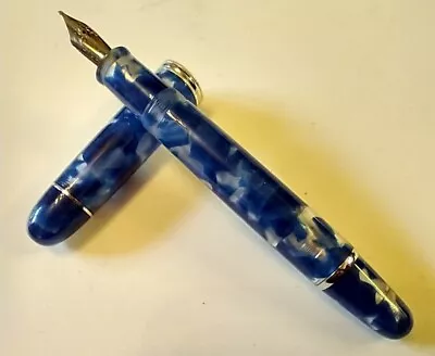 Penlux Masterpiece Grande Fountain Pen In Koi - Blue & White 1.1 Point NEW • $95