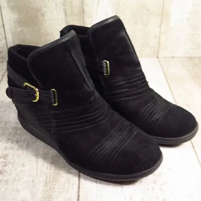 Skechers SKCH+3 Women’s Hidden Wedge High Top Shoe Black Suede Leather Size: 8.5 • $45