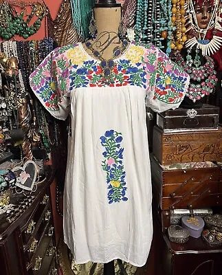 Very Pretty “buddy Love” Embroidered Oaxacan Mexican W Unique Style • $110