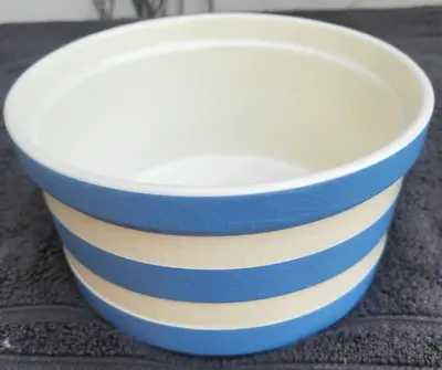 T.G. Green Gresley Cornishware White And Blue Sooffle / Round Bowl. 7  • $49