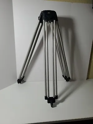 Vinten Aluminum Pozi-loc 2-Stage 100mm Tripod Legs (Read) • $159