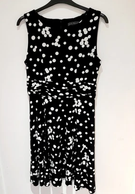 £7 • Buy Dress Jessica Howard Size 14 Black & White Spotted