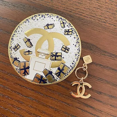 Chanel Gold Charm Classic LOGO Limited Edition 2023 Authentic / New • £35