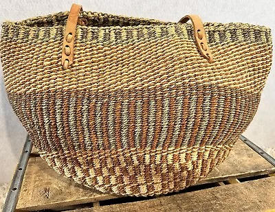 Vintage Woven Raffia Bucket Leather Handles Sisal Market Jute Tote Bag Purse • $32.95