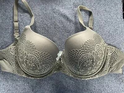 Victoria’s Secret Body By Victoria Lined Demi Bra 40 C Sage Green • $18