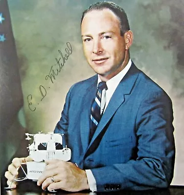 Vintage NASA Astronaut Signed Picture Edgar Mitchell Apollo 14 (Autopen) C 1966 • $32.96