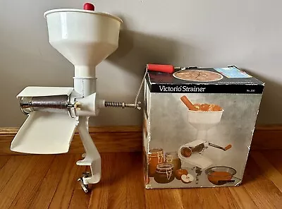 Vintage Vitantonio Victorio Strainer Canning Baby Food Tomato Juicer 200 In Box! • $55