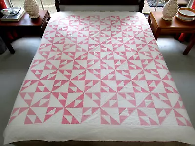 Vintage 2 Color Pink & White Cotton Dense Hand Quilted FLYING BIRD Quilt; Good! • $42