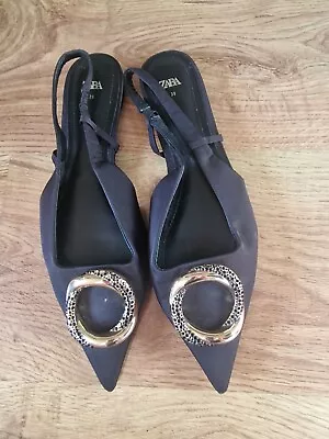 Black & Gold Zara Flat Sandals Size 6 Large Gold Buckle Detail Sling Back Point • £13