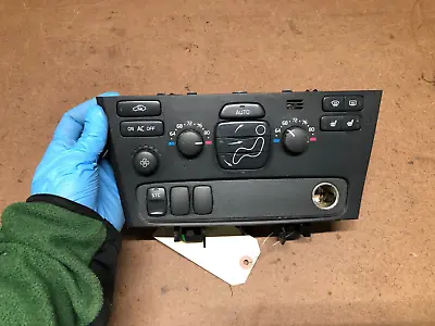 2001 - 2009 Volvo S60 V70 A/C Heater Climate Control Unit30746023 • $45