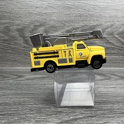 MotorMax 1/64 Diecast Cherry Picker MX Electric Boom Truck 6038 Yellow Car • $17.09