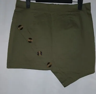 Zaful Hunter Green Mini Skirt Button Detail Size 8 • $14.93