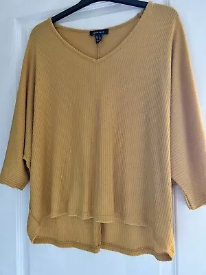 New Look Women’s Mustard Yellow Dip Hem Top Size Small • £1.99