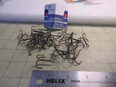 ROUND BEND TREBLE HOOK LOT  VMC Sz 2 31 Pcs Fishing Hooks • $8.99